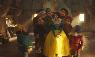 Kiếp nạn mới của “Bạch Tuyết”: Netizen chê bảy chú lùn, Disney lùi lịch chiếu xa tít tắp