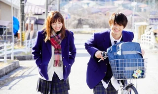 Mối Tình Đầu Năm Ấy: Thích cậu màu áo thiên thanh, tơ lòng tớ dệt sợi thành tương tư