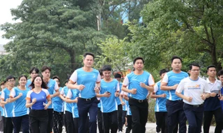 Hưởng ứng những bước chân vì cộng đồng xây nhà văn hóa tặng đồng bào Rơ Măm