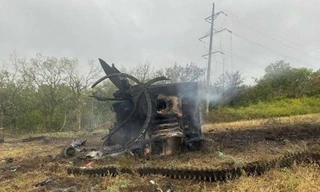 UAV Geran-2 ‘băm nát’ pháo tự hành 2S3 Akatsiya trong chiến dịch quân sự đặc biệt ở Ukraine