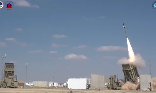 Israel kích hoạt hệ thống Vòm Sắt giữa xung đột leo thang tại Dải Gaza 