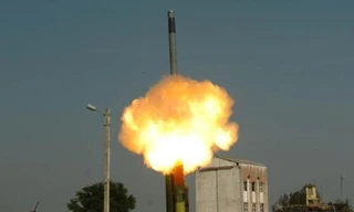 Sức mạnh của tên lửa siêu thanh BrahMos