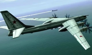 Hàng loạt máy bay ném bom Nga cất cánh trong đêm