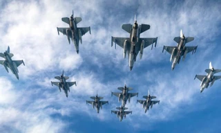 Ukraine và Hà Lan ấn định ngày bắt đầu huấn luyện phi công F-16 