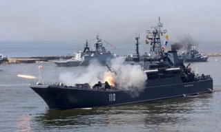 Ukraine nói Nga tăng gấp đôi số tàu chiến ở Biển Đen