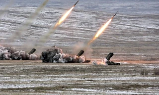 ‘Hỏa thần’ TOS-1A khai hoả dữ dội đáp trả cuộc phản công của Ukraine tại Kharkiv 