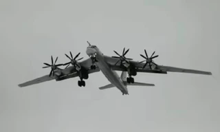 Máy bay ném bom Tu-95MS của Nga xuất kích