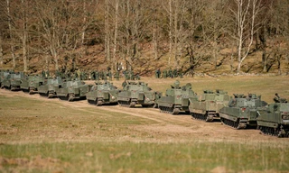 Ukraine ‘bắt tay’ với Thụy Điển sản xuất 1.000 xe chiến đấu bộ binh CV-90 