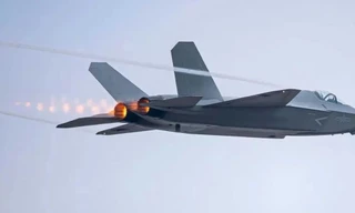 Trung Quốc lần đầu phóng máy bay tàng hình J-35 bằng máy phóng điện từ