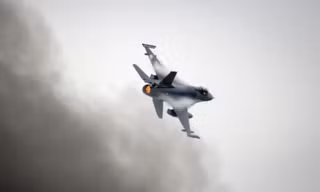 Ukraine thừa nhận máy bay chiến đấu Nga vượt trội tiêm kích F-16