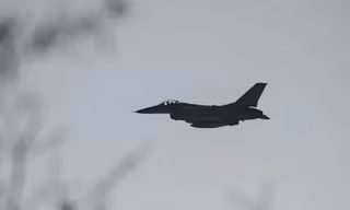 Xuất hiện thông tin chiến đấu cơ F-16 của Ukraine bị bắn hạ ở Sumy