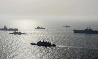Gần 30 tàu chiến Nga xuất hiện ở Biển Đen