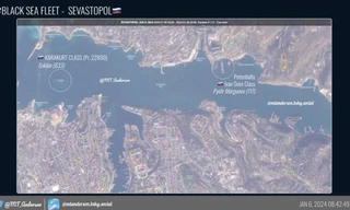 Hình ảnh vệ tinh tiết lộ Nga triển khai tàu đổ bộ mới đến Crimea