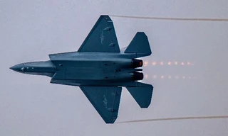 Hình ảnh mới tiết lộ Trung Quốc sản xuất hàng loạt tiêm kích tàng hình J-35