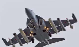 Iran nhận máy bay huấn luyện Yak-130 đầu tiên từ Nga 
