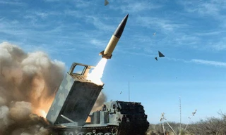 Ukraine tấn công Nga bằng tên lửa tầm xa ATACMS