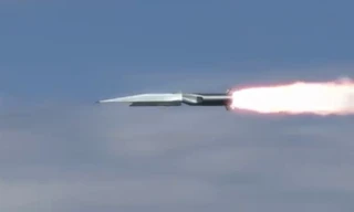 Nga triển khai tên lửa 'bất khả chiến bại' Kinzhal đến Biển Đen 