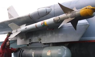 Ukraine biến tên lửa không đối không AIM-9 của Mỹ thành tên lửa đất đối không 
