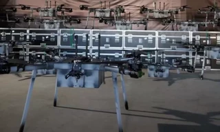 Ukraine nhận hàng trăm máy bay không người lái tấn công hạng nặng 