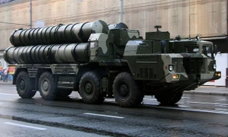 Nga chuyển hàng loạt thiết bị quân sự đến bán đảo Crimea