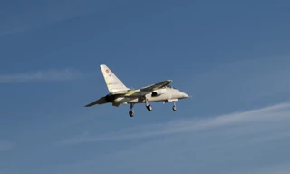 Máy bay huấn luyện Hürjet của Thổ Nhĩ Kỳ thực hiện chuyến bay đầu tiên 