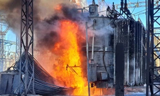 Ukraine tấn công cơ sở năng lượng Nga bất chấp lệnh ngừng bắn