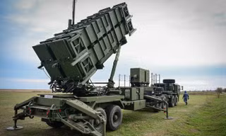 Mỹ gấp rút chuyển 500 tên lửa Patriot và NASAMS cho Ukraine