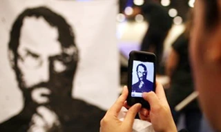 Khoảng tối về Steve Jobs cũng được hé lộ (Nguồn: AFP)