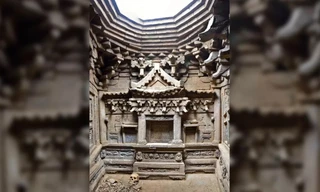 Ngôi mộ gạch 1.000 năm tuổi được trang trí bằng sư tử, hải quỳ và 'thần hộ mệnh' 