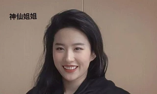 'Nữ hoàng mặt mộc C-biz" mỗi lần up ảnh, filter apps làm đẹp 'né hết'