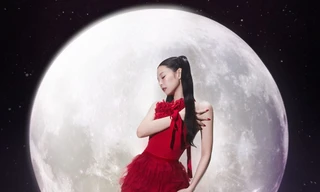 Điều gì đã làm nên một 'ngôi sao' Jennie (BLACKPINK) tại 'Tuần lễ thời trang Paris'