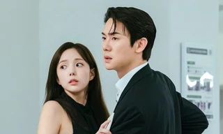 Đang gây 'sốt', bất ngờ 'When The Phone Rings' gặp ngay 'phốt'