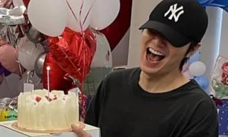 Lee Min Ho khoe những món quà xa xỉ từ người hâm mộ: 'Nhận phải chỉ trích dữ dội'