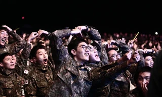 Nghệ sĩ nào 'thống trị trái tim' của những người lính thế hệ MZ Hàn Quốc?