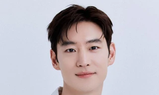 Người hâm mộ ngỡ ngàng khi nghe tin 'sét đánh' từ 'nam thần taxi driver'