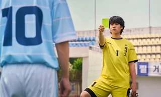 'Tân binh mới nổi của màn ảnh Hàn' quyến rũ khán giả với hình ảnh 'nam thần thủ môn' chung tình