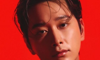 Hiếm khi mới thấy Chansung (2PM) xuất hiện trở lại mà lại còn ở Nhật Bản