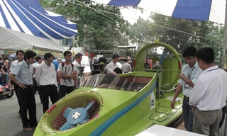 'Tàu thủy đánh bộ' của sinh viên Bách khoa
