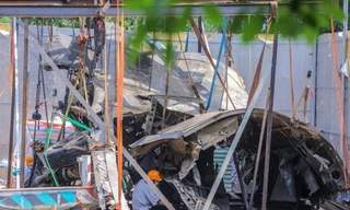 Xác máy bay B52 hồ Hữu Tiệp đã được trục vớt