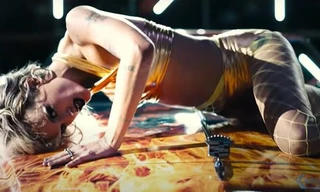 Nhiều khán giả bị nôn, bị ngất, phải bỏ về vì phim đoạt Cành Cọ Vàng