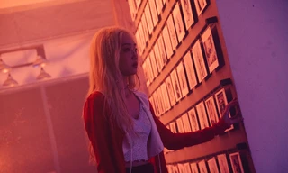 Juky San bất ngờ 'bởi vì yêu' để lộ nhan sắc 'đỉnh cao ngợp thở' ăn đứt 'visual xứ Hàn' 