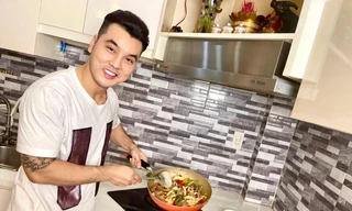 Ưng Hoàng Phúc vào bếp nấu ăn tặng vợ Kim Cương nhân dịp Ngày Phụ nữ Việt Nam 20/10