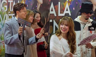 Đen Vâu ôm hôn mừng Hoàng Thùy Linh ra mắt phim concert