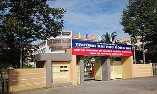 Nâng điểm đánh trượt thí sinh: Trường không đàng hoàng, minh bạch?