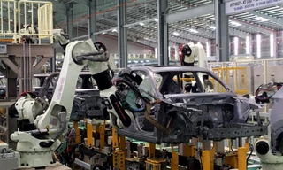 Hãng xe trong nước sẽ tiếp tục được nhập linh kiện miễn thuế?