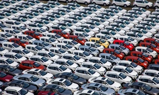 Những cách để tránh mua phải ô tô tồn kho lâu