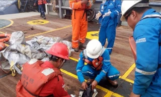 Phát hiện những mảnh vỡ máy bay Lion Air đâm xuống biển