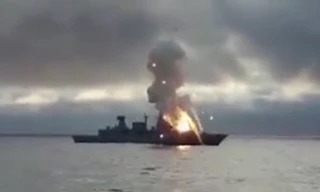 Tàu khu trục Đức suýt nổ tung vì sự cố phóng tên lửa SM-2