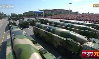 Tên lửa DF-17 Trung Quốc mang thiết bị bay siêu vượt âm