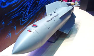 Nga lộ bom cho tiêm kích Su-57, Anh nói ‘dấu hiệu xâm lược’